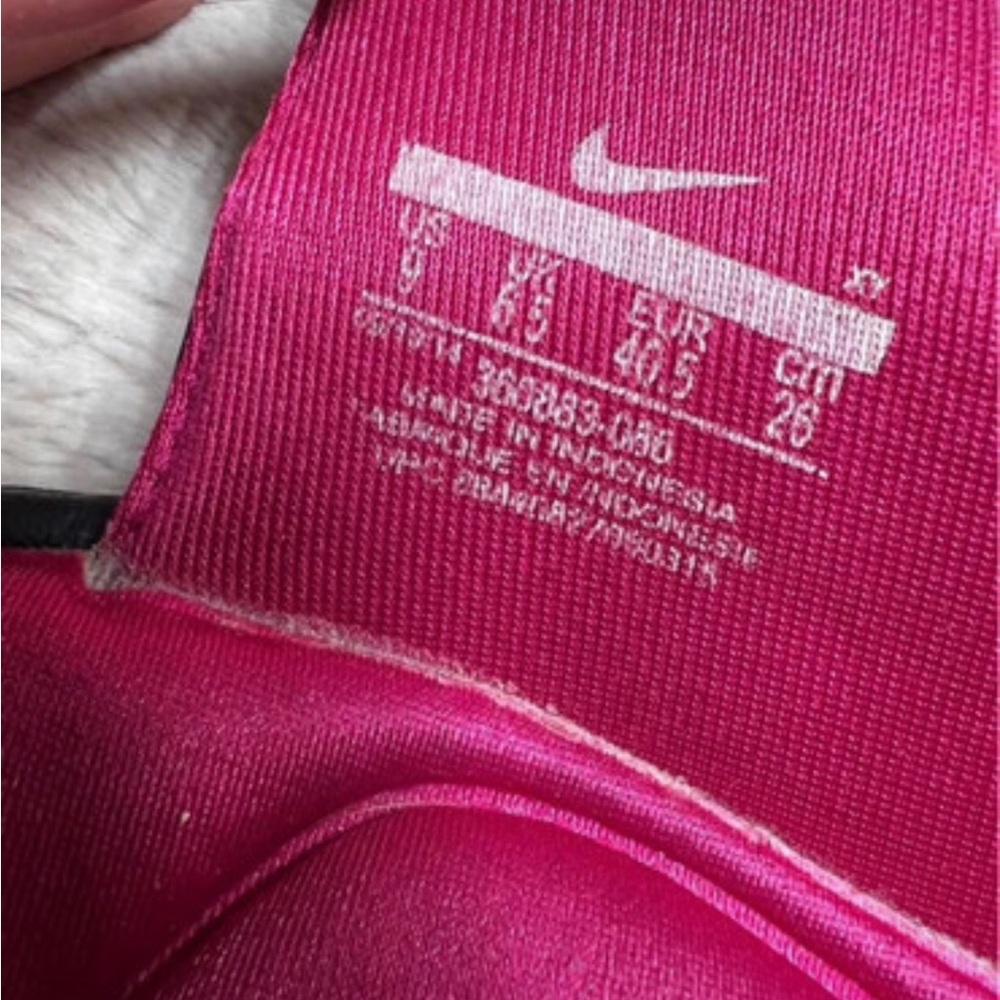 Nike Women's Black Strap Pink Footbed Slide Sandals - Picture 5 of 5